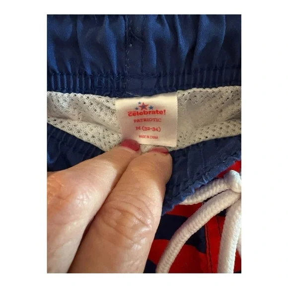 Red and White Camouflage Swim Trunks with Elastic Waistband M 32/34 - Picture 4 of 4